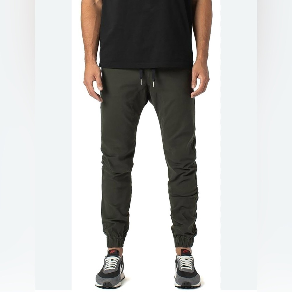 Zanerobe Sureshot Slim Fit Joggers In Color Army Green.